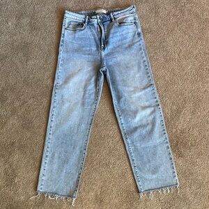 Hidden Straight Leg Jeans with Light Wash & Frayed Hem